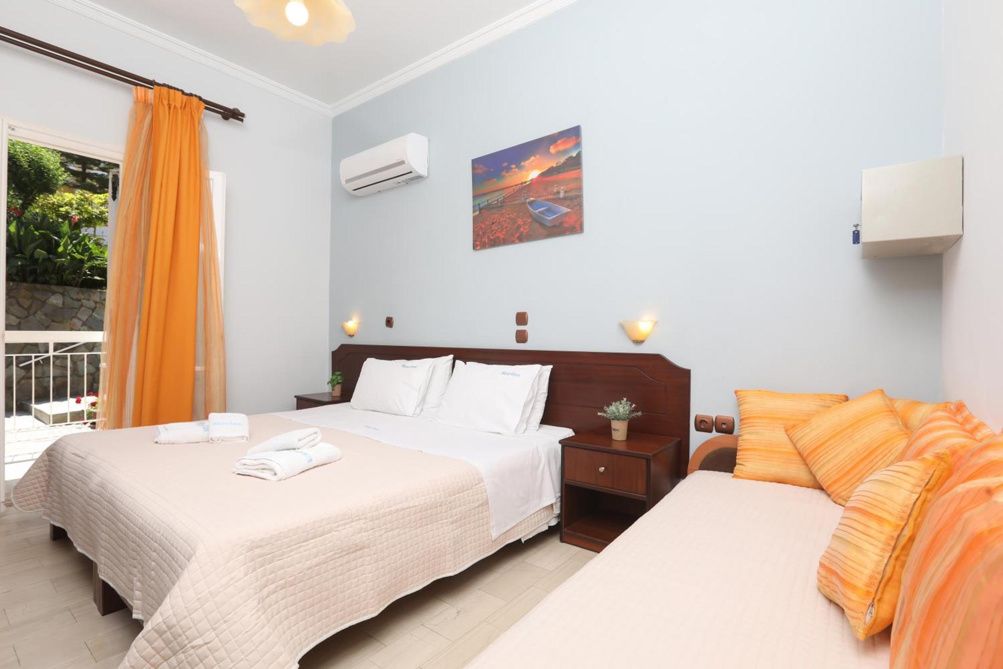 Marina Apartments, 아기오스고르디오스 외부 사진