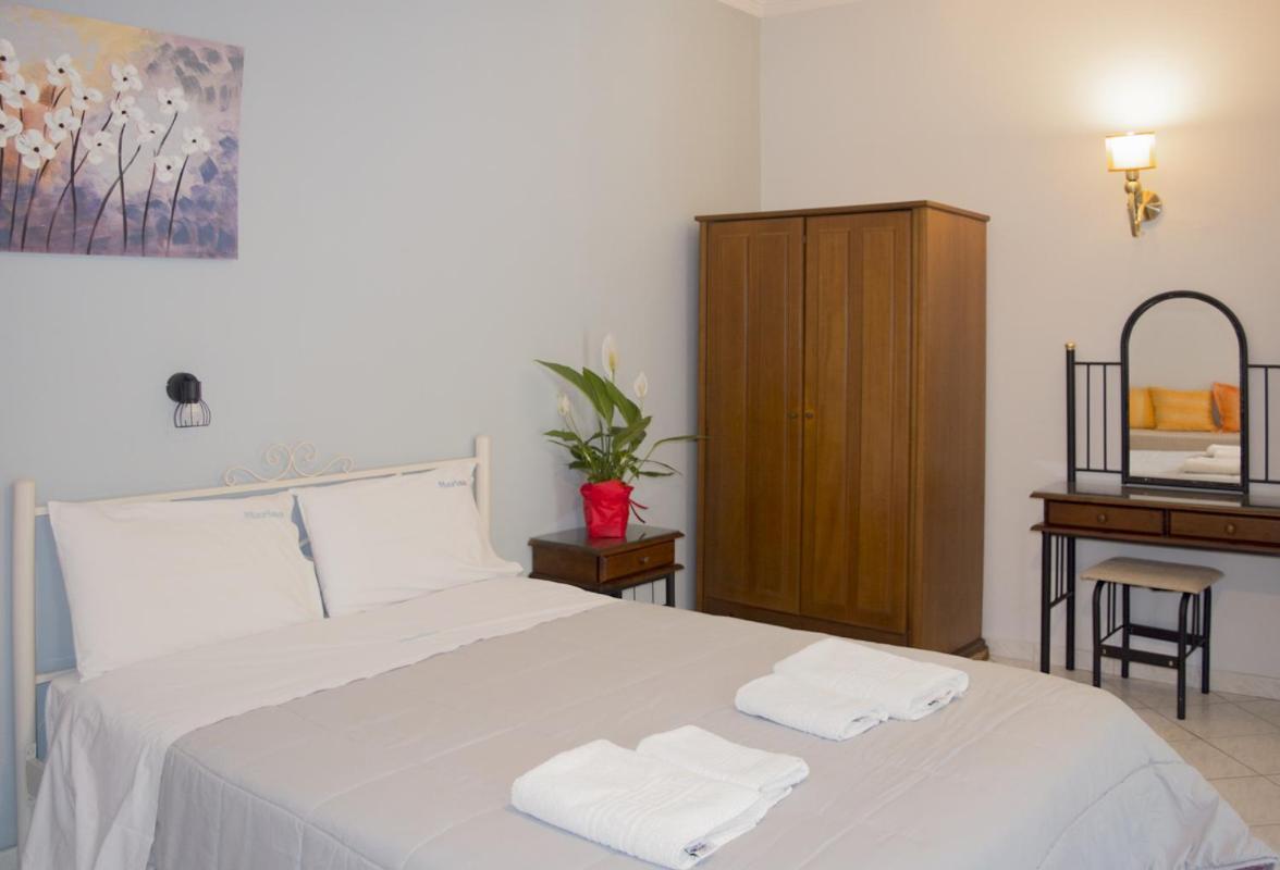 Marina Apartments, 아기오스고르디오스 외부 사진